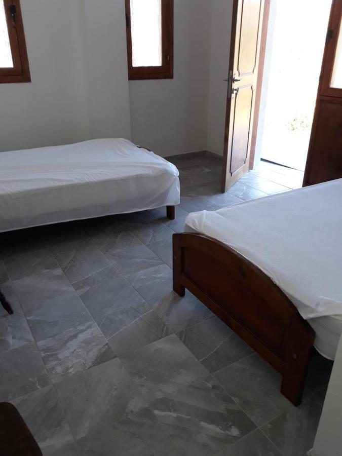 Prastio  Extreme View Cafe And Rooms To Let מראה חיצוני תמונה